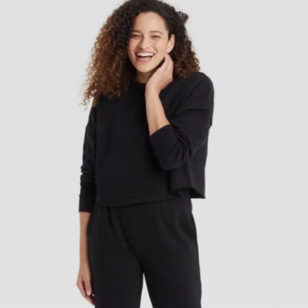 Colsie Fleece Cropped Lounge Sweatshirt